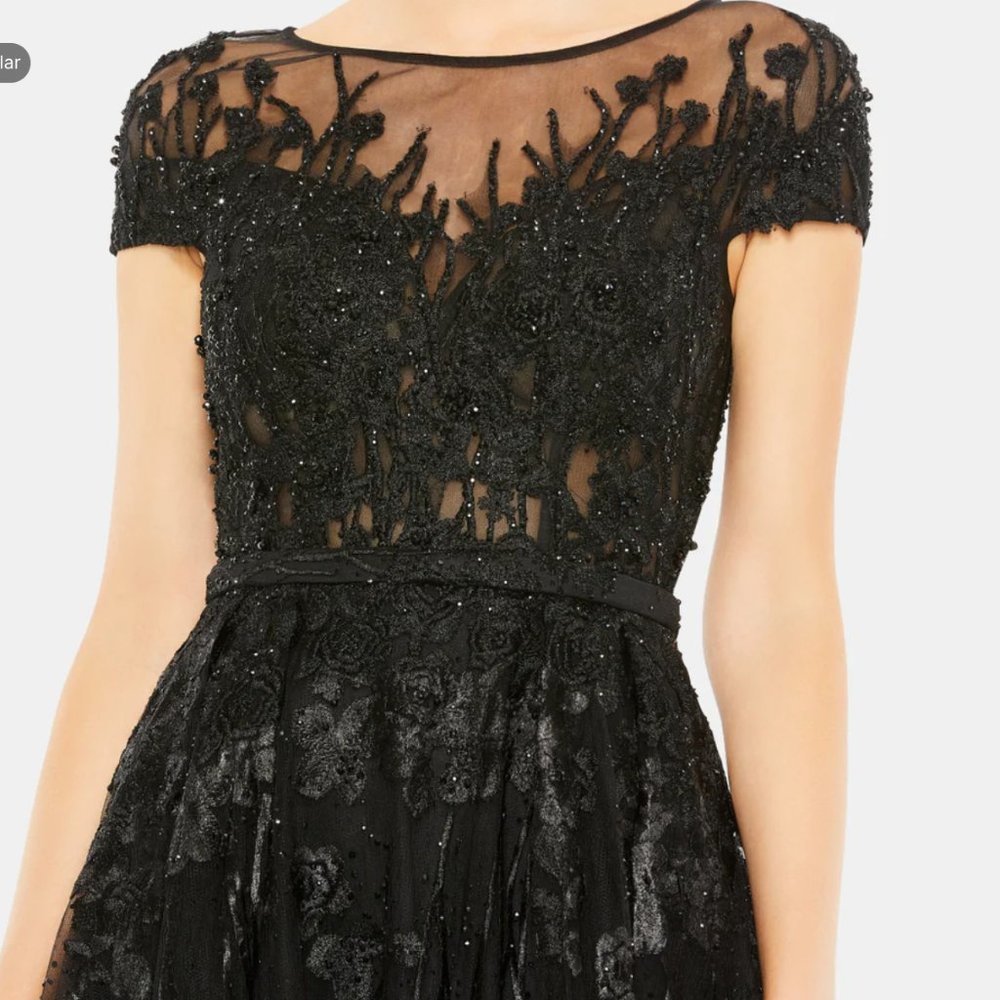 Embellished Floral Cap Sleeve A Line Gown